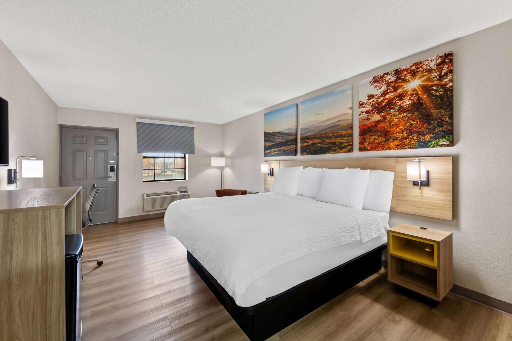 Days Inn By Wyndham Brownsville Exteriör bild